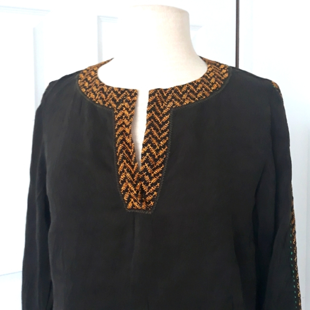 Johnny was dark brown embroidered tunic top